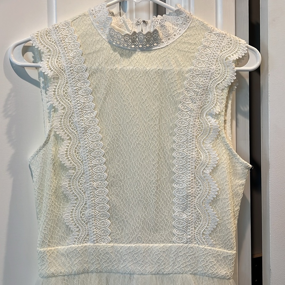 Dress - Picture 3 of 4